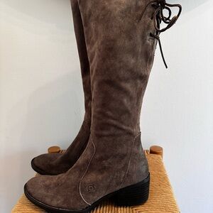 Born Women’s Felicia Knee Hight Boot. Never worn.